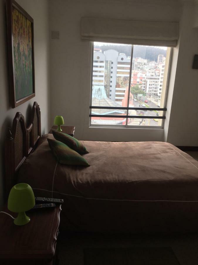 Suites Parque Real Quito Exterior foto